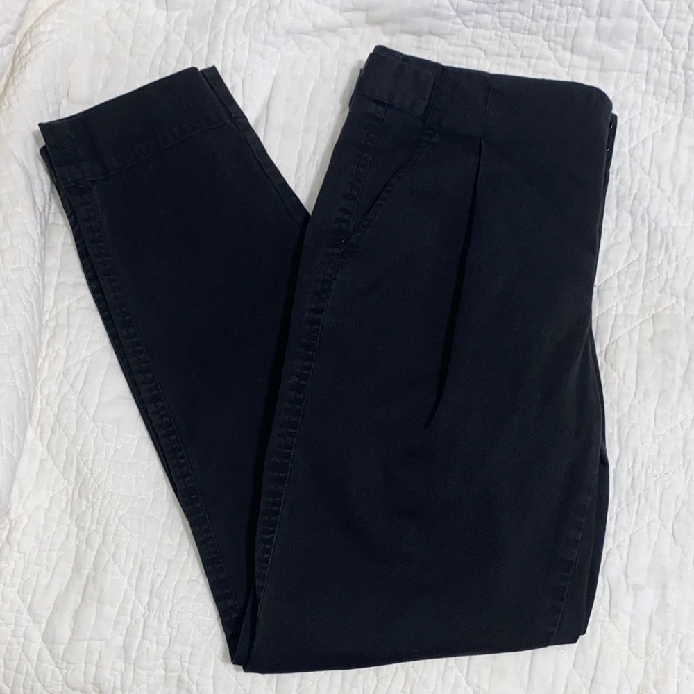 Vince cotton side buckle chino pleat front pants